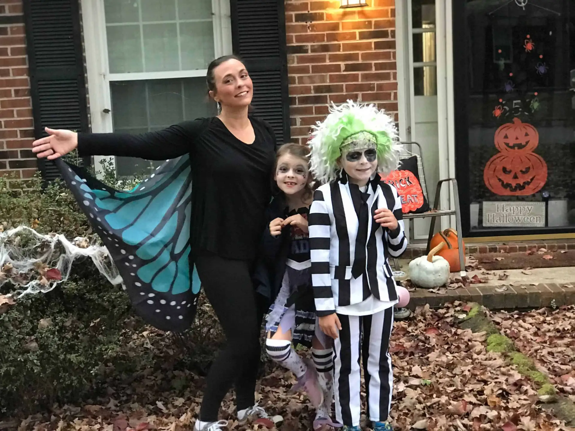 mom and kids at halloween