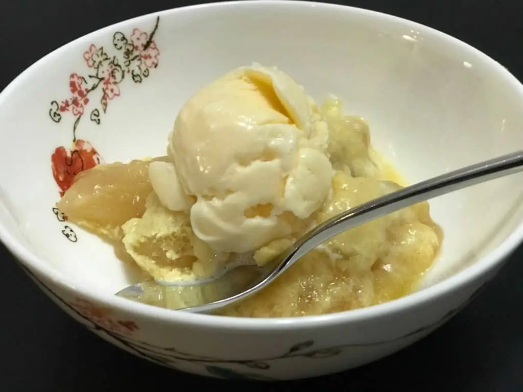 Super Simple Apple Cobbler 5